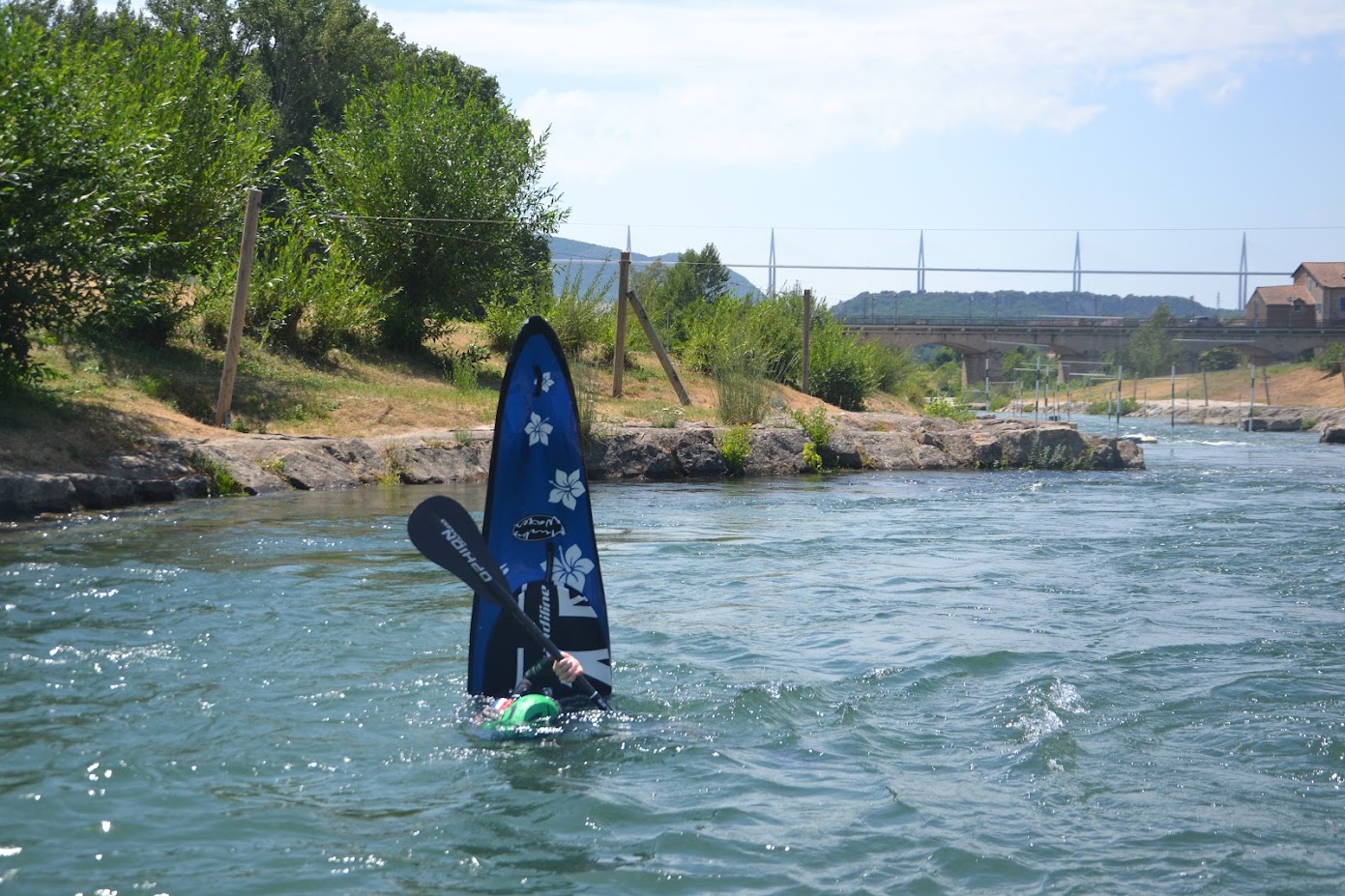 Annelieve Ruyters competing in women's squirt at Millau, France